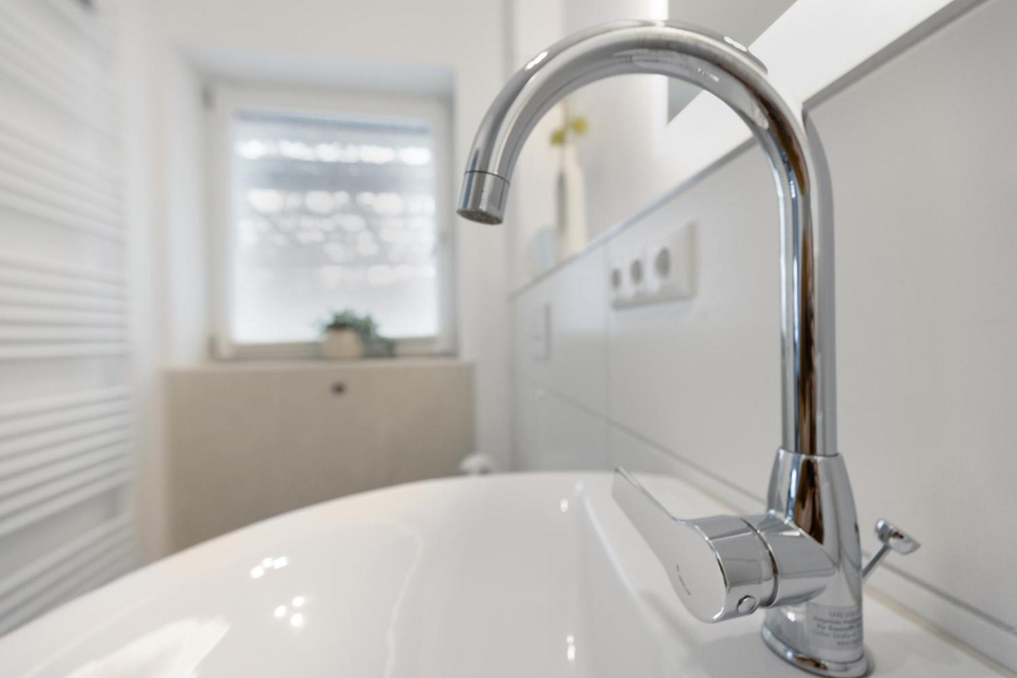 Seezeit, Ferienhaus Bis Zu 6 Personen, 500 Meter Zum Wasser, Mit Garten Hüde Eksteriør bilde